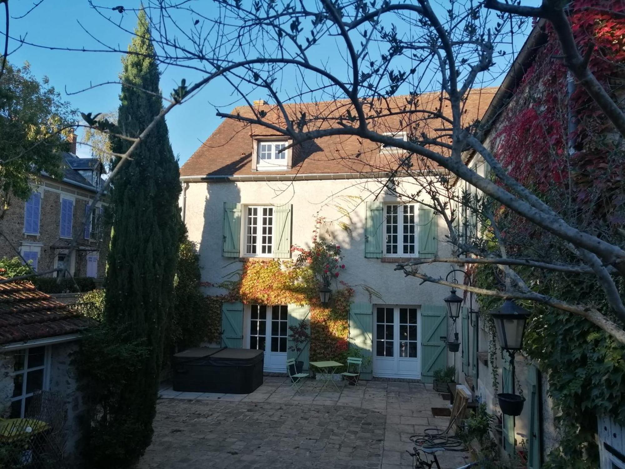 Maison D'Hotes La Source 马尼·莱斯·阿莫 外观 照片