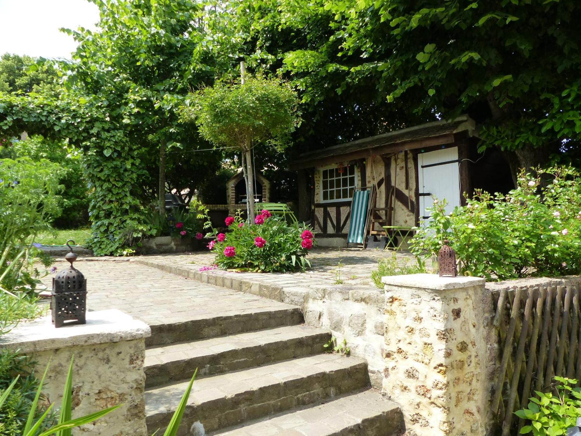 Maison D'Hotes La Source 马尼·莱斯·阿莫 外观 照片